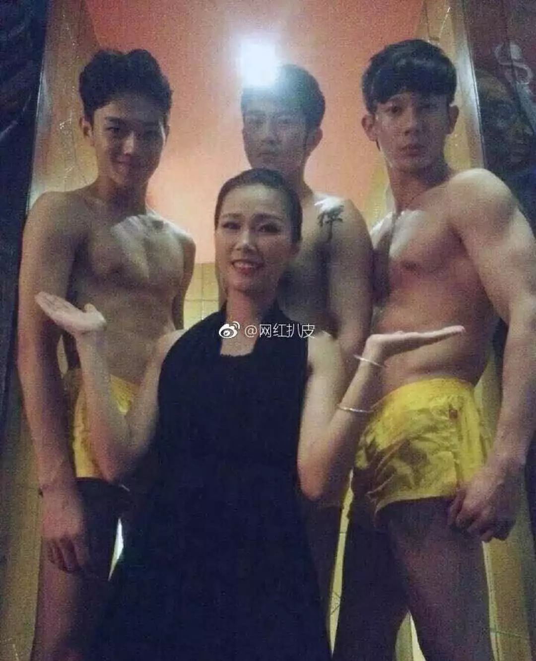 郑爽胡彦斌简直就是一段孽缘!虎扑评价吴亦凡