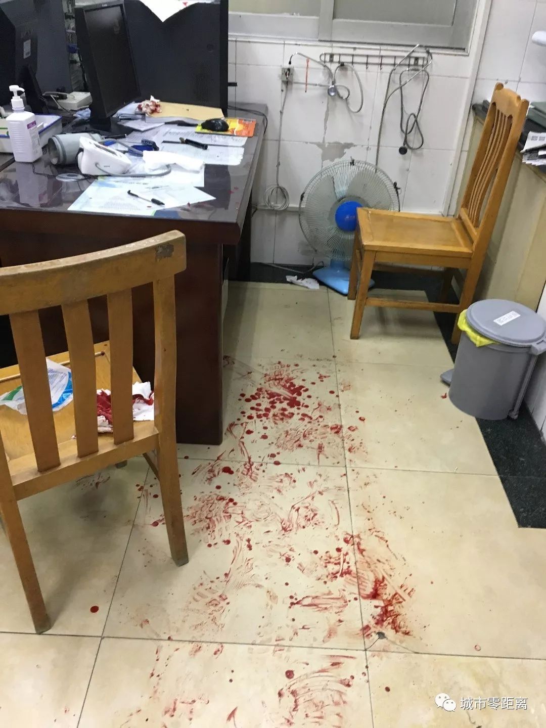 醉酒患者家属大闹急诊室!中山一医生救人却被"爆
