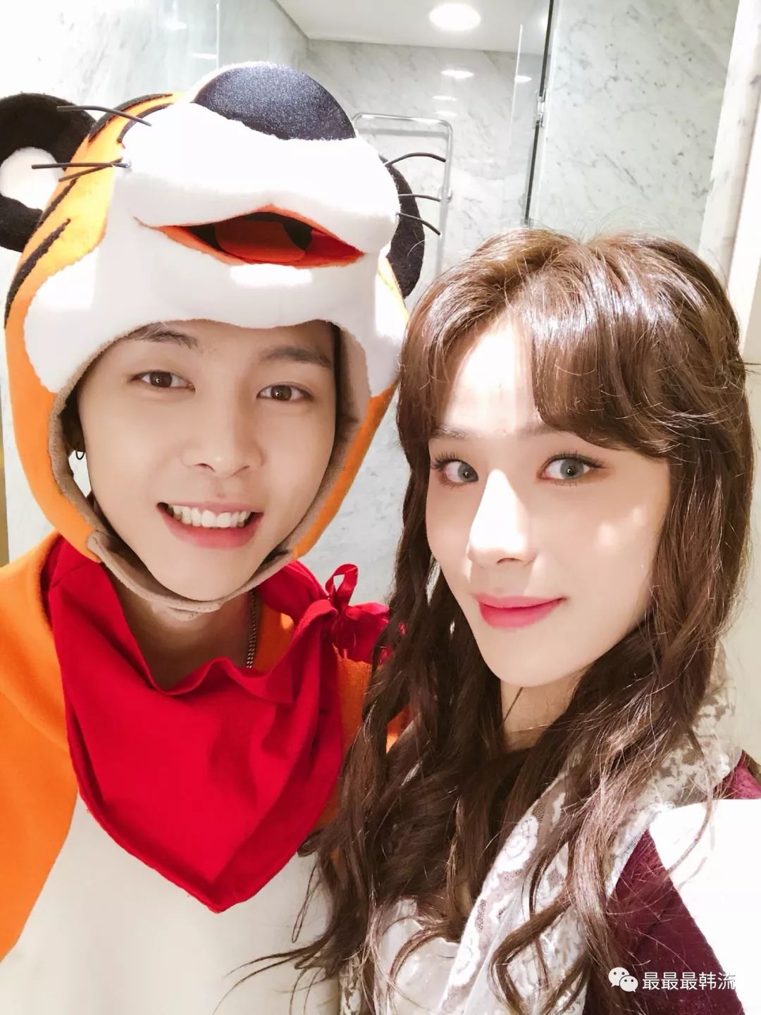 他和她的关系终于被网友发现了…