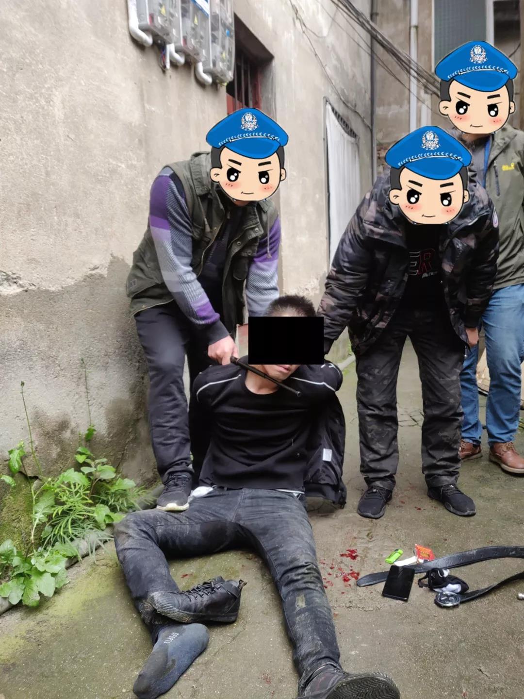 桂林一男子持刀袭击警务人员致3伤 被警方开枪击倒