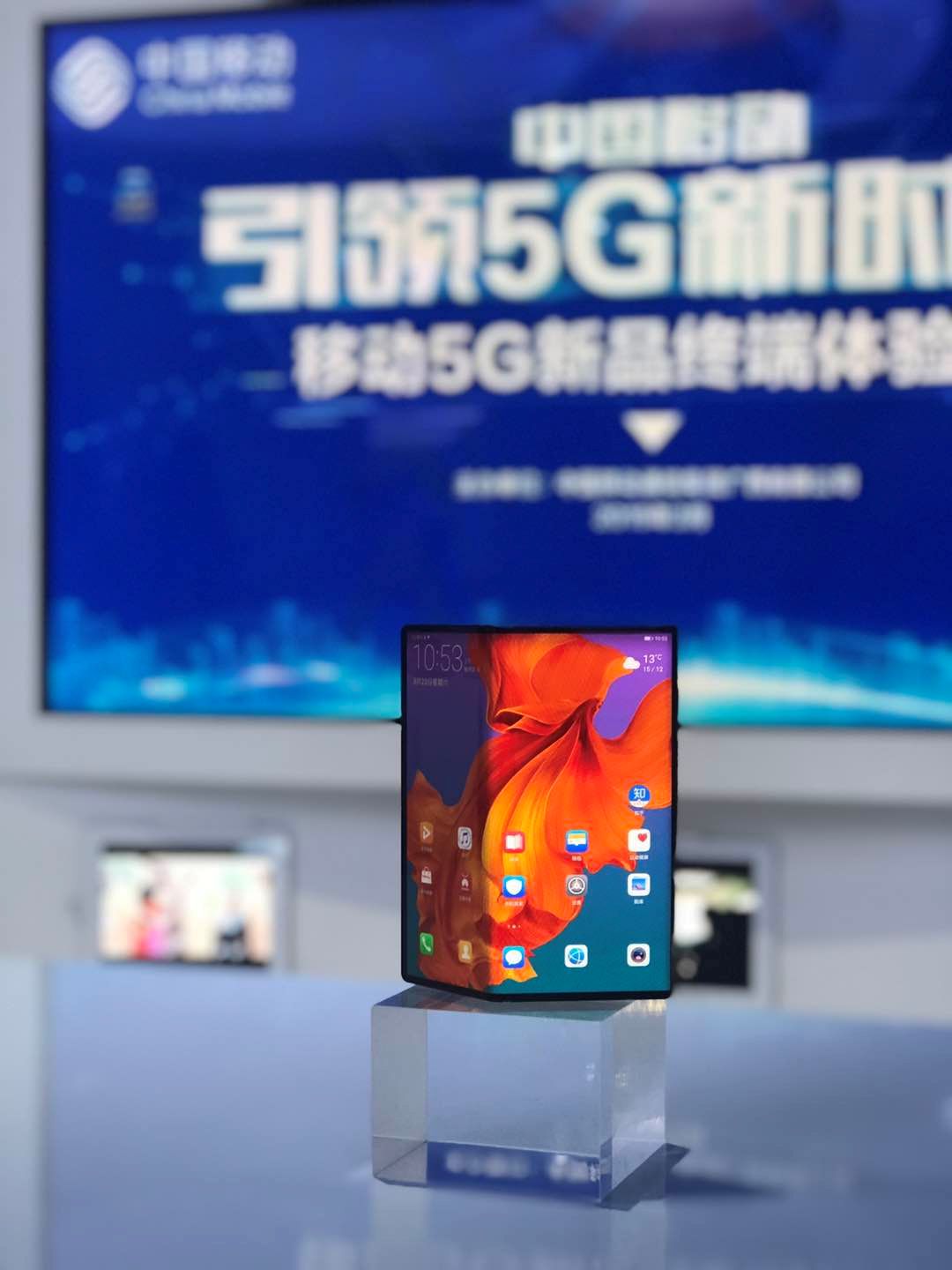 5G来了！竟然不用换卡换号！小编试了两款5G手机后发现...