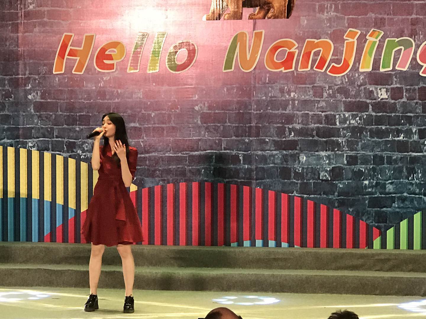 唱嗨了!首届南京国际学生音乐晚会,中外学生都