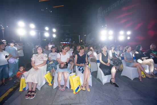 大悦城魔盒揭秘!烟台毅德城魔卡LOFT耀世亮相