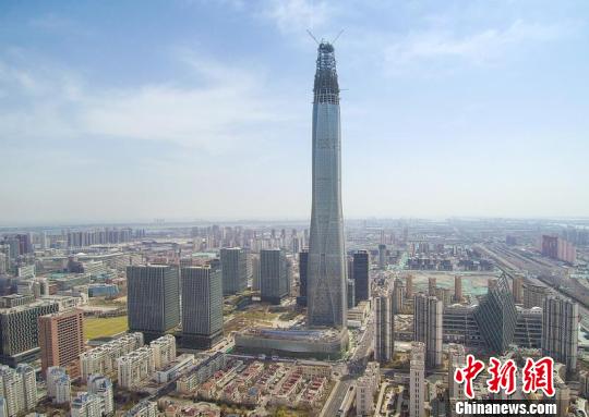 百项国家专利擎起中国北方在建第一高楼|周大