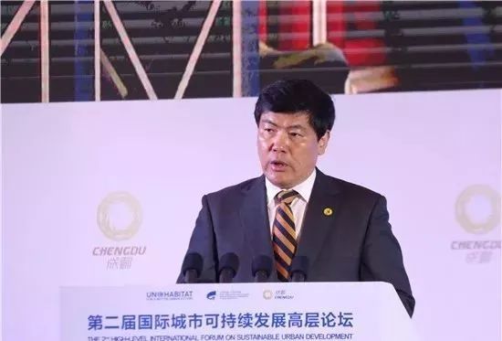 人物 | 被赞帕瓦罗强!成都市长唱响《我爱你中