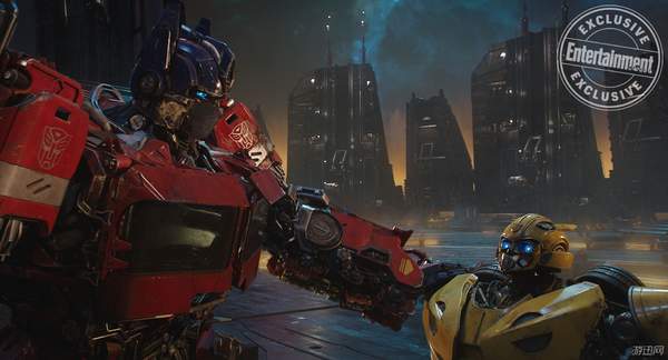 《大黄蜂》新剧照 经典角色一一登场,还有女变形金刚 《大黄蜂》新剧照 经典角色一一登场,还有女变形金刚