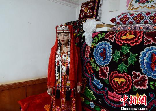 探访新疆塔吉克族婚礼:一场盛大的舞会