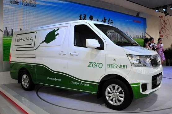 长安睿行EM80正式上市 售价区间9.68-9.88万元
