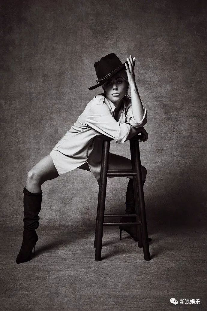 不懂时尚 | 这是要起飞？但她真是肉眼可见的美了好多！