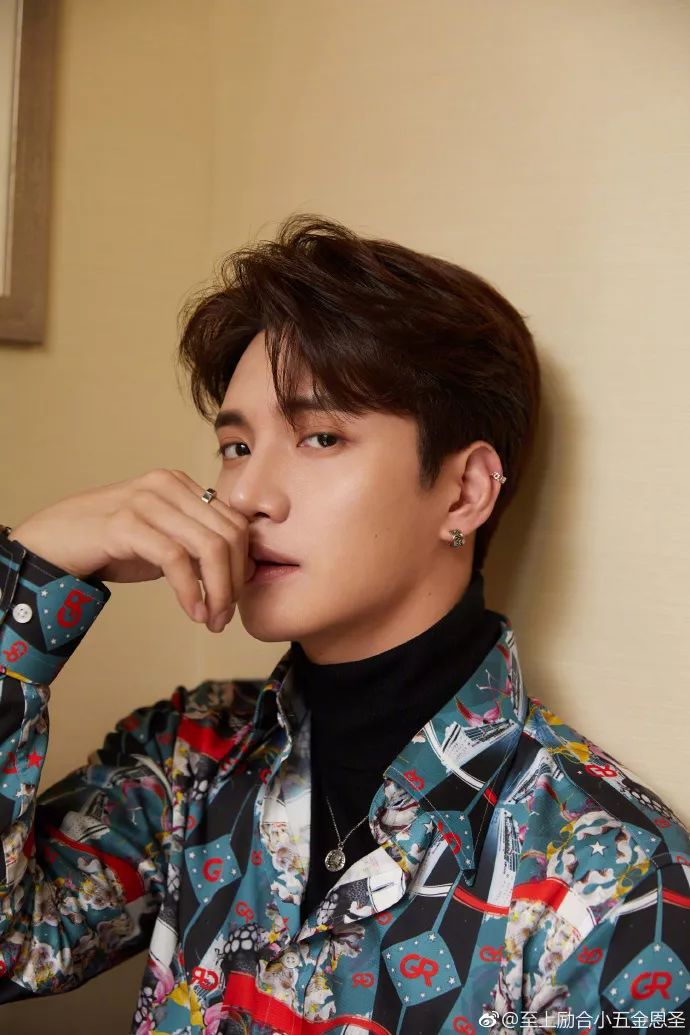 至上励合成员金恩圣