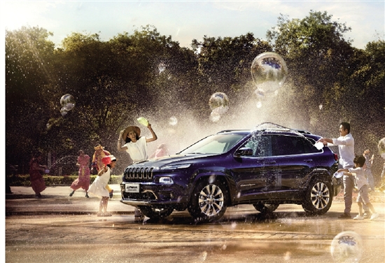 连月球背面都要有信号了 还不先让Jeep自由光带你看遍地球的世界？