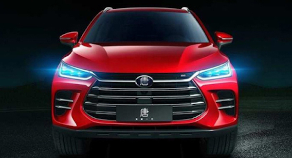 挖来奥迪前设计总监后，比亚迪给唐这款车换了张“龙颜”