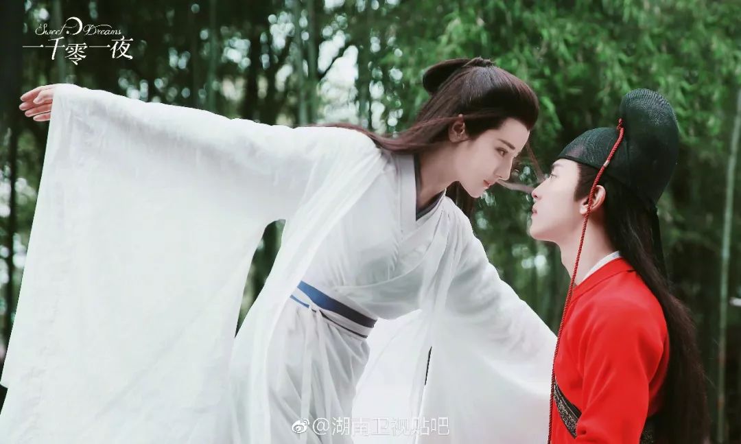 热巴新剧开播,风头全被这个从倭瓜脸整成沈梦辰的女配