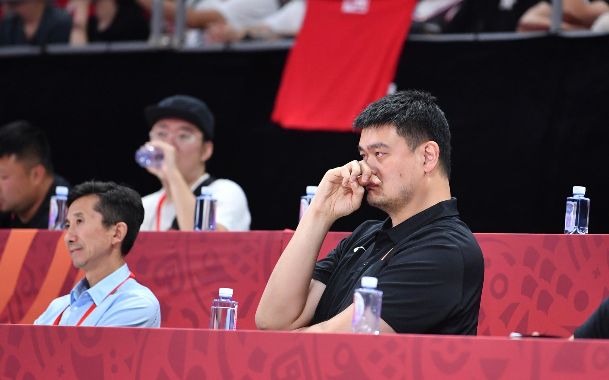 “李楠下课”有先兆男篮到底犯了哪些错? “李楠下课”有先兆男篮到底犯了哪些错?