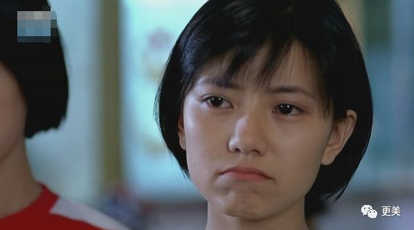 高圆圆剪短发撞脸郑爽 未修图她长这样