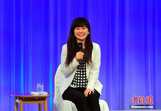 日本乒坛名将福原爱当天现身会场“开讲”。 <a target='_blank' href='http://www.chinanews.com/'>中新社</a>记者 王健 摄