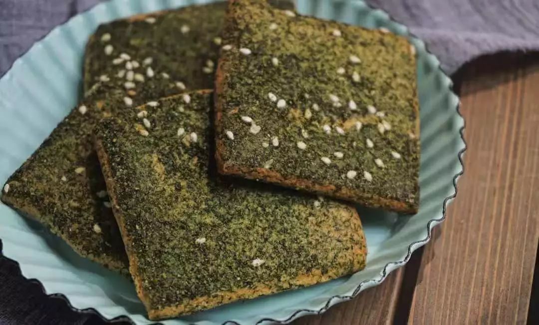 What~奶油蘑菇鸡丝培根青团?横行当道网红VS骨灰级西点,你站哪队!