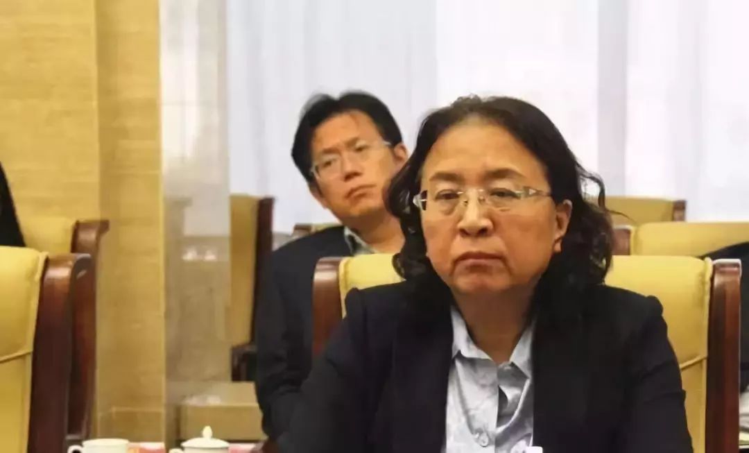 金沙澳门电子城,课堂上你用哪种方式传纸条方式,测测你有多机智!
