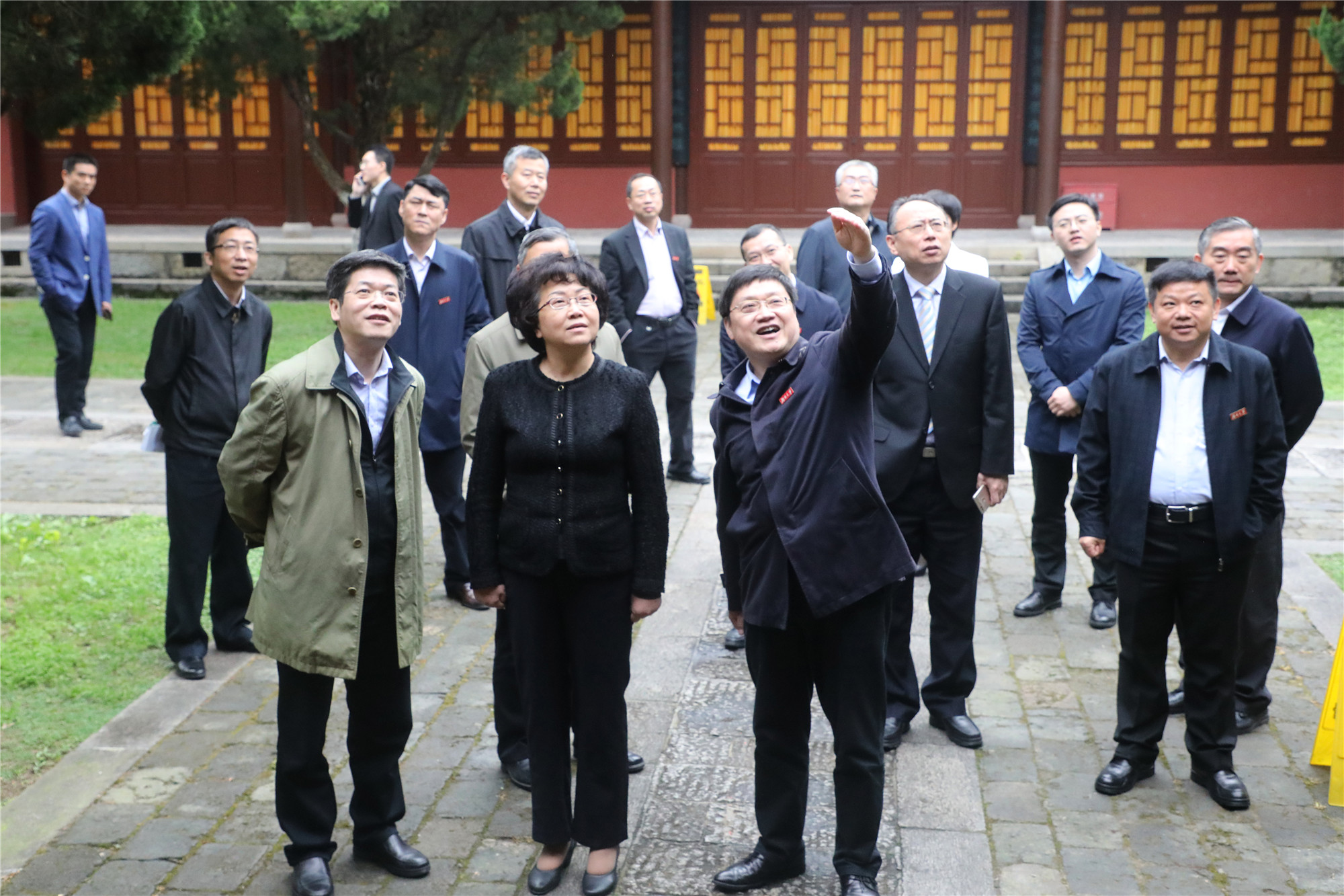 教育部党组成员、副部长翁铁慧一行来校考察(