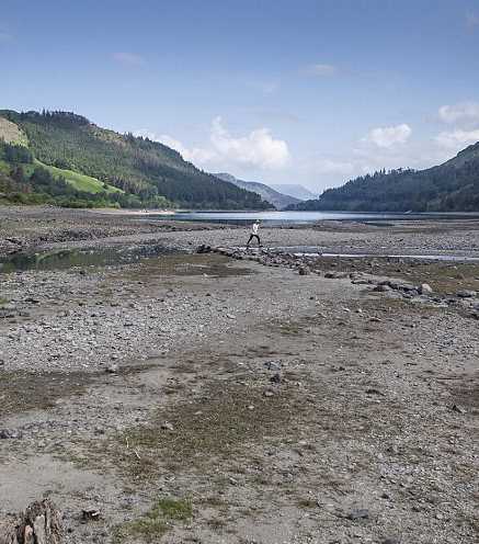 气象预报员预测到8月英国气温将飙升至85华氏