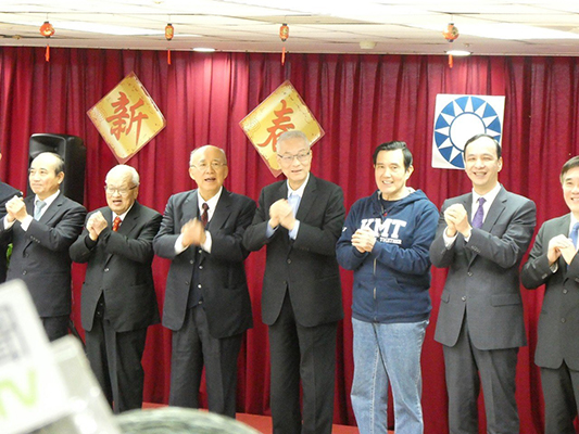 国民党内部2020“大选”初选党内提名时程已初步决定,将参考2015年提名经验,4月公告、5月登记、6月进行党员投票与全民调决定人选。至于初选制度研议委员会,名单也已送出,周三中常会有望通过。(图片来源:台湾《联合报》)