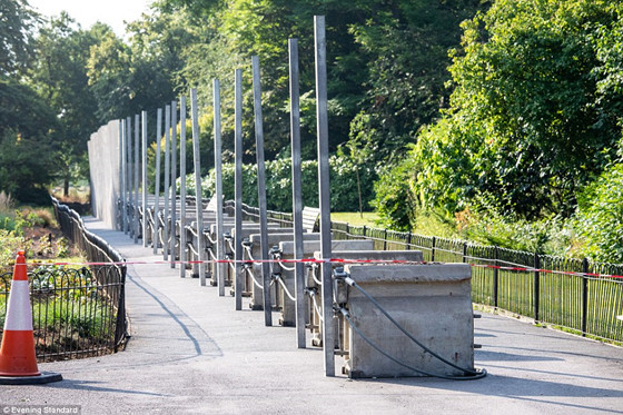 过伦敦、与女王茶叙.特朗普访英遭遇低规格