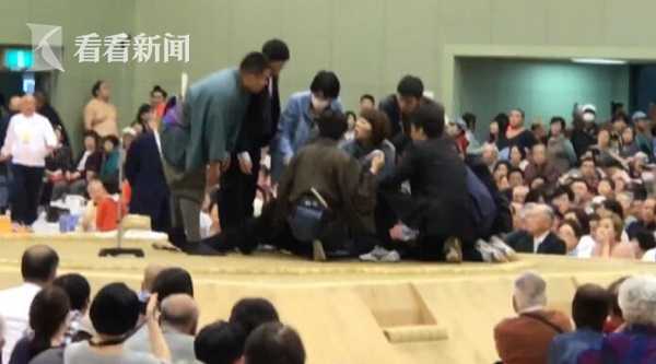 视频|只因是女性!日本护士冲上相扑台救市长却遭驱赶