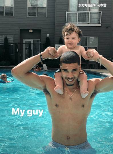 高湛和陆贞有网友晒出高圆圆拍戏的路透照