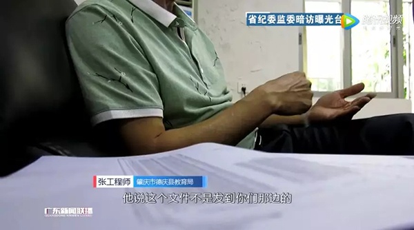 皇冠手机登录搏彩_梅西错失绝佳良机后,再遭皇马锋霸侵犯:突破过人鞋子被踩掉