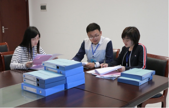 「名人彩票网代理」比卖茅台还赚钱? 部分口腔企业毛利可达93%