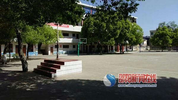 回龙寺镇人口_人口普查(2)