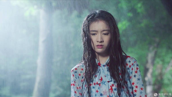 张雪迎《泡沫之夏》雨戏虐身又虐心 网友：戏份高能
