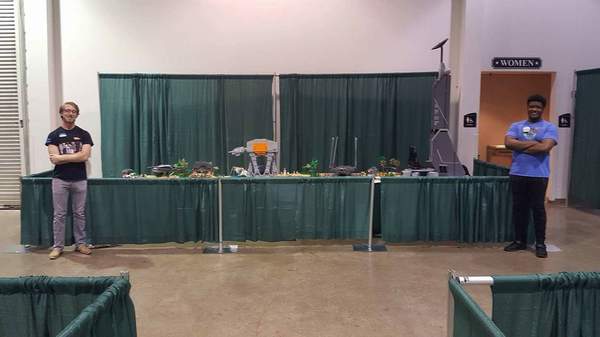 碉堡!国外大神用乐高还原了《星战:前线2》游戏场景