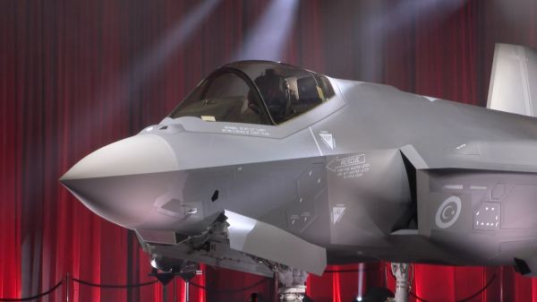 ����ͼƬ��������˾��ǰ�����������佻���׼�F-35A��ʽ����ͼ���û����ѱ�������������ͼƬ��Դ�����磩