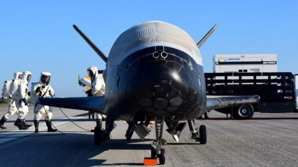 资料图片:美军X-37B空天飞机。(美空军官网)