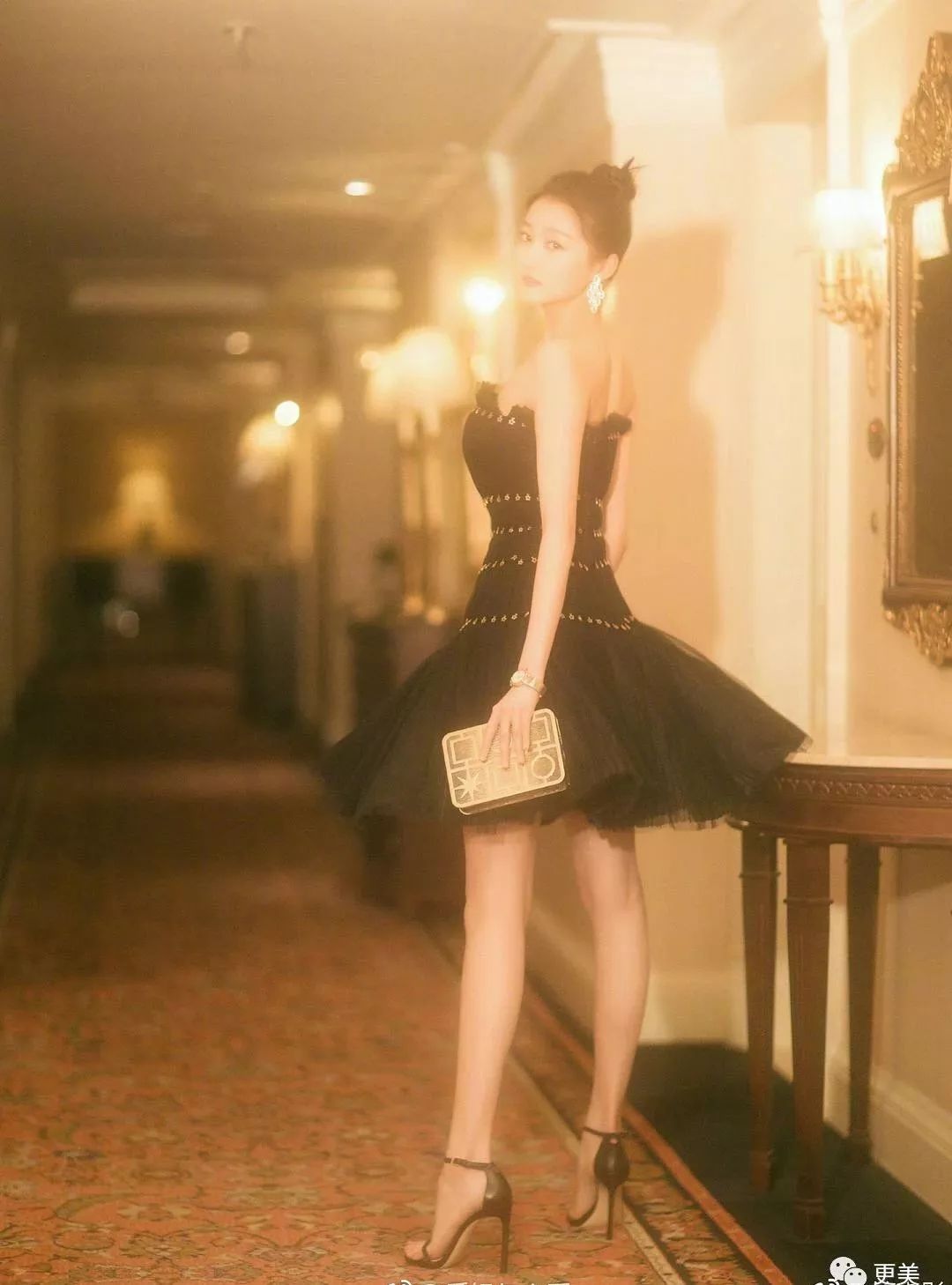 杨紫和关晓彤体重相同却被吊打 只因这个部位