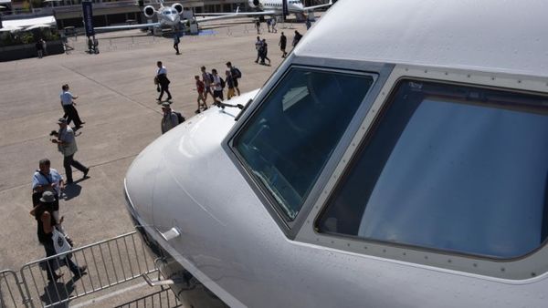 波音新型737 MAX 7客机本周成功完成首次试飞