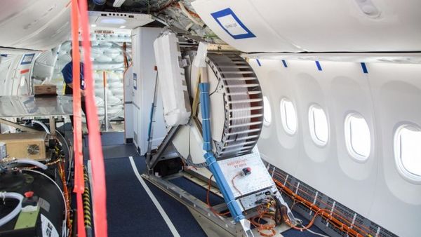 波音新型737 MAX 7客机本周成功完成首次试飞