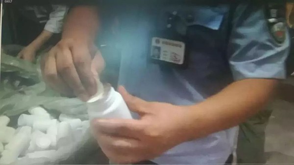 江西警方查6吨假药:含孕妇叶酸和老人用风湿胶囊