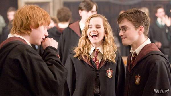 《哈利波特》揭秘:巫师内急原地解决,魔法毁尸灭迹 《哈利波特》揭秘:巫师内急原地解决,魔法毁尸灭迹