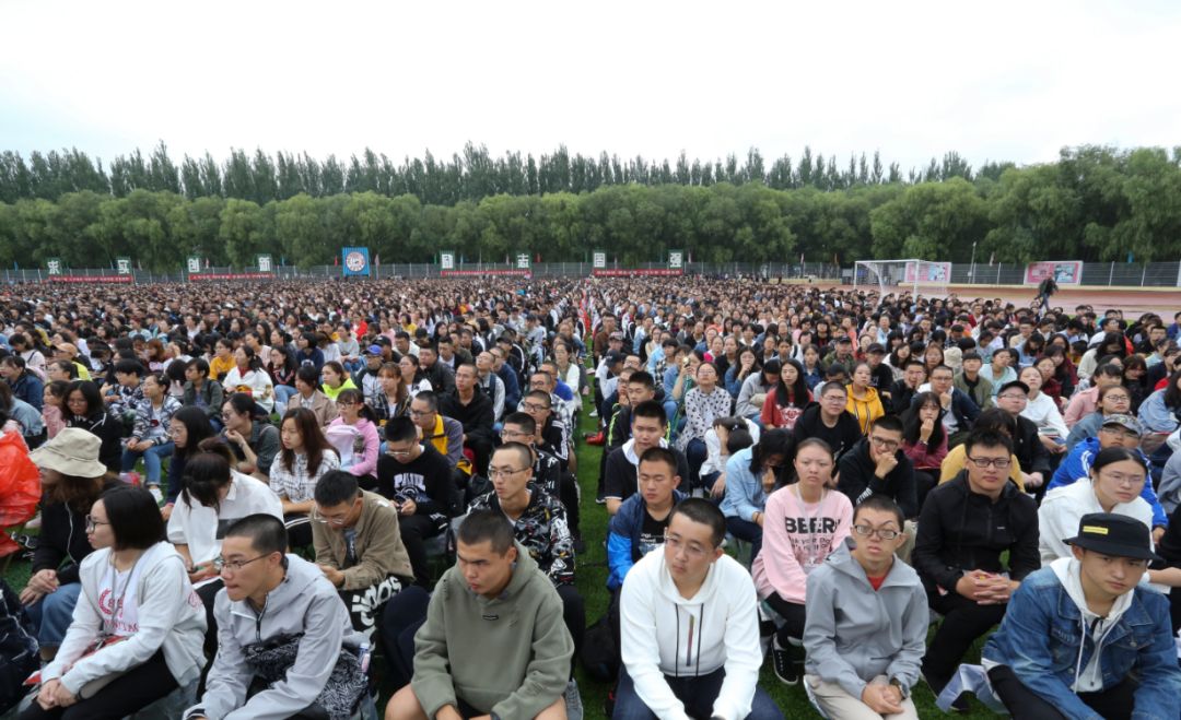 吉林大学2018年新生开学典礼举行 校长李元元