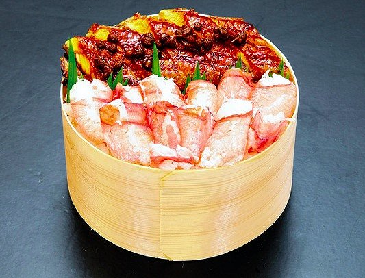 蓬莱轩的夏季套餐,用蟹肉鳗鱼双拼取代了整份鳗鱼饭