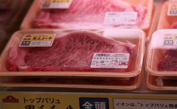 日本顶级的黑毛和牛,2082日元(人民币126.73元)一盒