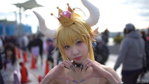 C95չCOSϼ Цȡ˿ŮӦо