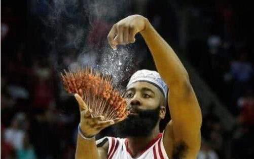 nba中场球,nba中场休息多久?