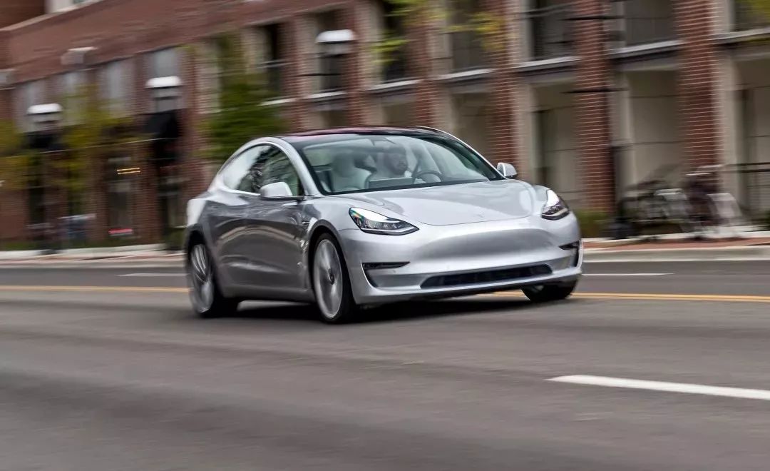 Model 3开放中国预定3月交付,2018销量24万辆