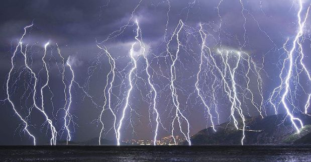 负债百亿跳楼,450亿债务爆雷!2018企业将排队