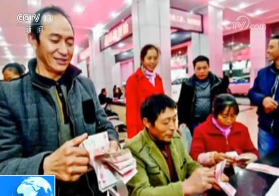 【新闻1+1】农民工:解决欠薪,安心过年