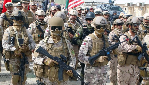 资料图片：来自沙特、卡塔尔、约旦等海湾多国的部队参加联合军演。（图片来源于网络）