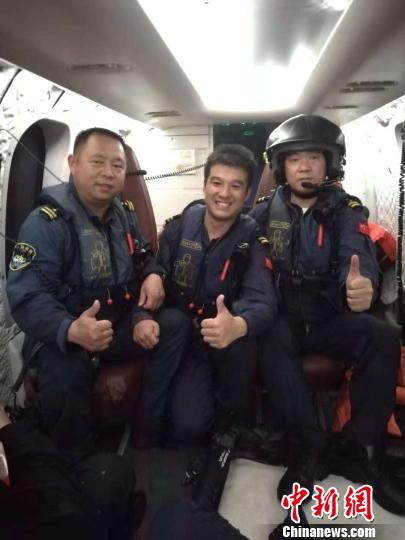 一货船惠来海域沉没 11名落水船员获救 路瑞霞 摄 一货船惠来海域沉没 11名落水船员获救 路瑞霞 摄